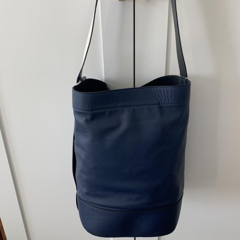 Rag & Bone Bucket Bag Nappa Leather/Suede w/adjustable Shoulder Strap Deep Blue - Picture 8 of 16